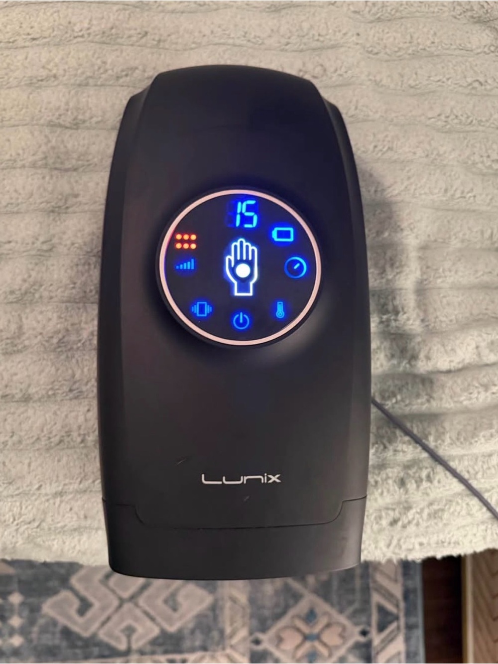 Lunix LX7 hand massager